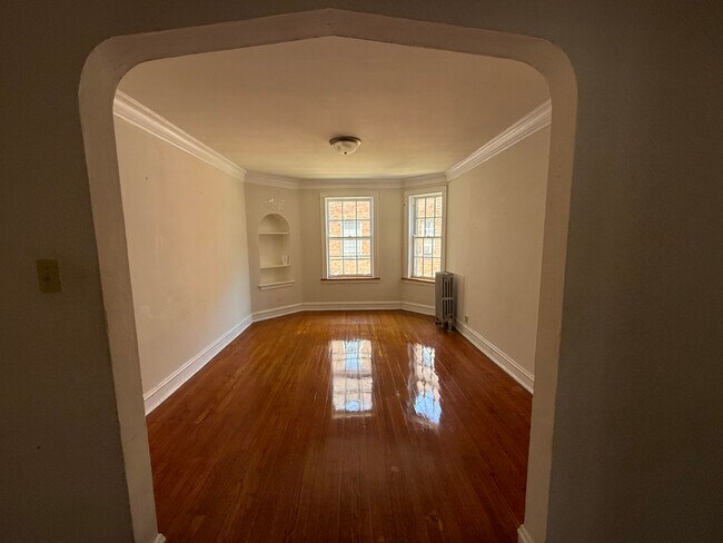 Foto del edificio - 7413 N Damen Ave