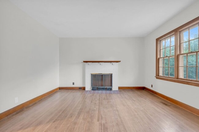 Foto del edificio - 3 bedroom East Ridge Home!