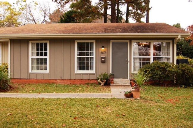 Building Photo - 307 Georgetown Road