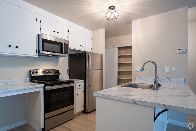 1BR, 1BA - One Bedroom - Kitchen - The Morgan Apartments
