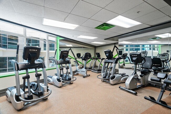 Foto del edificio - 1080 Park Blvd