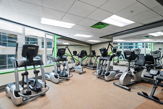 Building Photo - 1080 Park Blvd