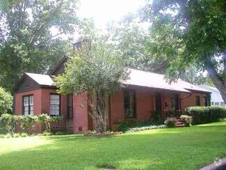 Building Photo - 811 El Paso St