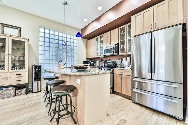 Foto del edificio - 934 N Honore St