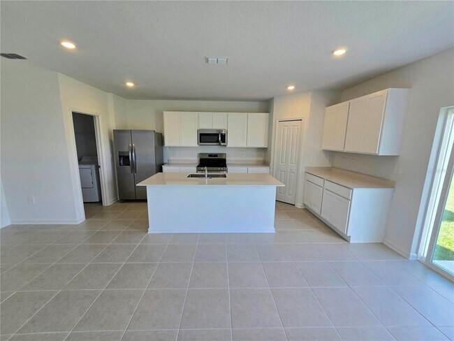 Foto del edificio - 3611 Hardman Dr