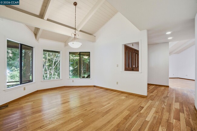 Building Photo - 2561 Rolling Hills Ct