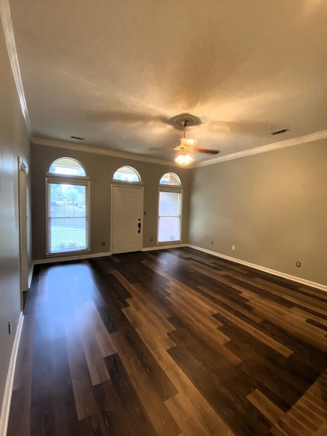 Foto del edificio - Coming Soon!