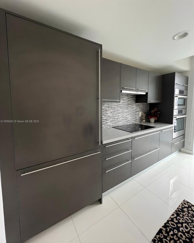 Building Photo - 7875 NW 107th Ave