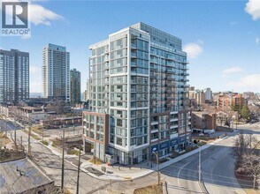 Building Photo - 2088 James St