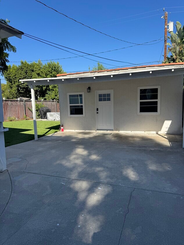 Foto principal - 446 N California St