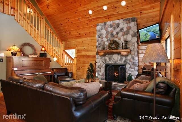 Building Photo - 5070 Riversong Way