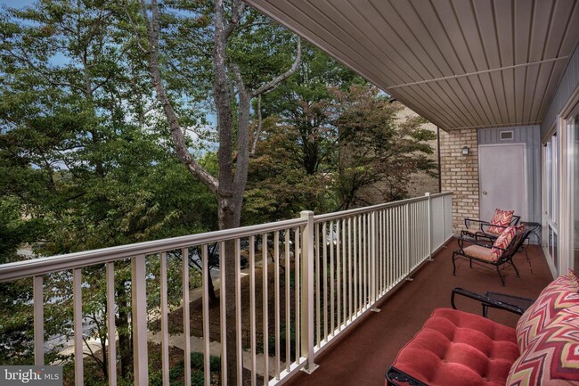 Foto del edificio - 2 Knoll Ridge Ct