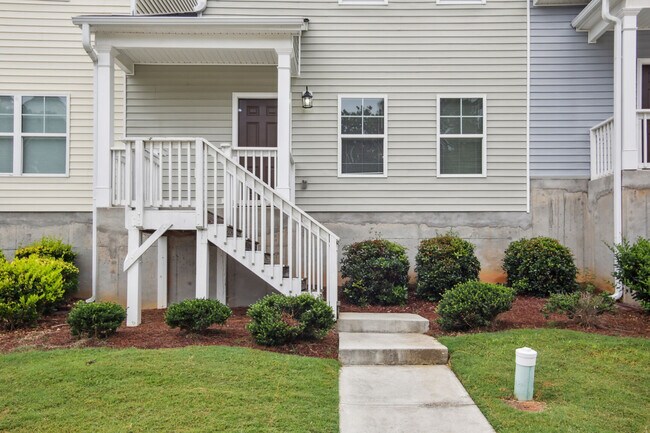 Building Photo - 5966 Westchase St