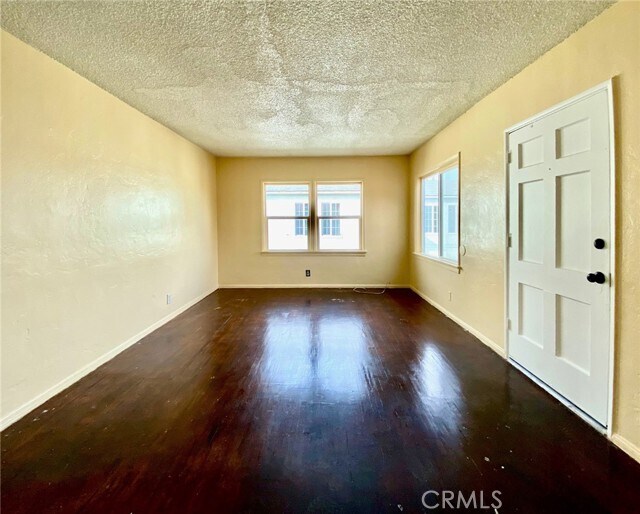 Primary Photo - 3534 Beechwood Ave
