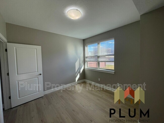 Foto del edificio - 1023 Cooley St