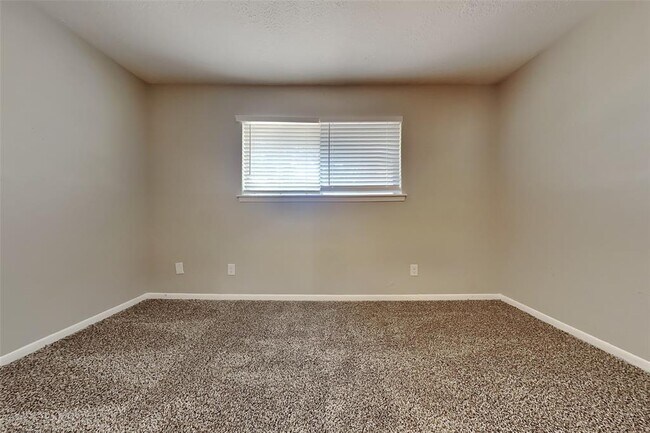 Foto del edificio - 29118 Raestone St