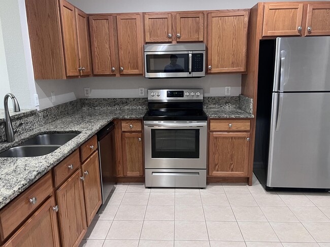 Foto del edificio - 3185 Antica St