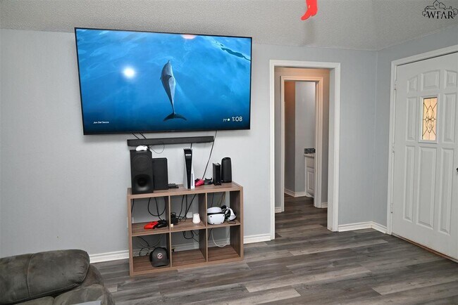 Foto del edificio - 5216 Brookwood Dr