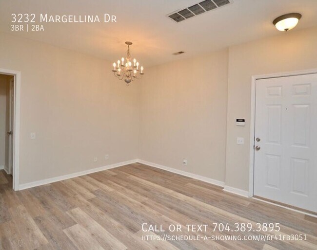 Foto del edificio - 3232 Margellina Drive