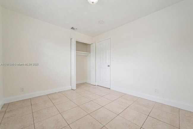 Foto del edificio - 2 bedroom in Hollywood FL 33020