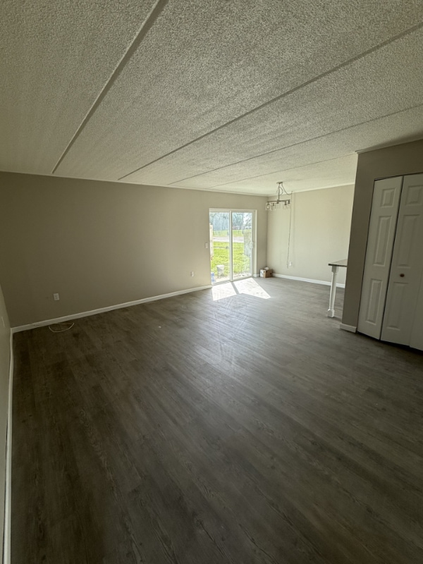 Building Photo - 1702 Recker Hwy