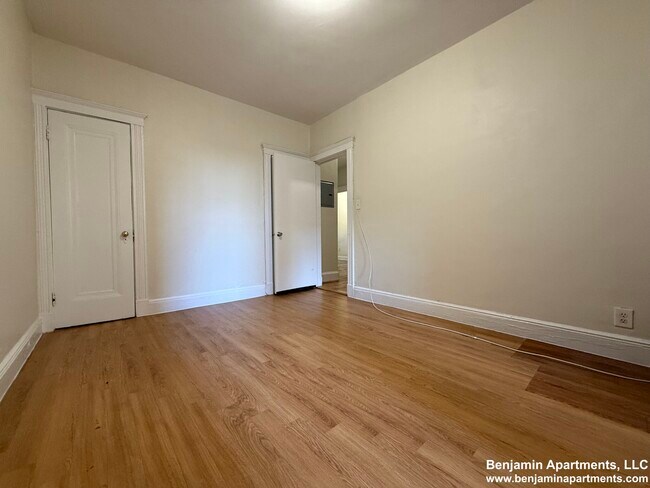 Foto del edificio - 1810 Commonwealth Ave