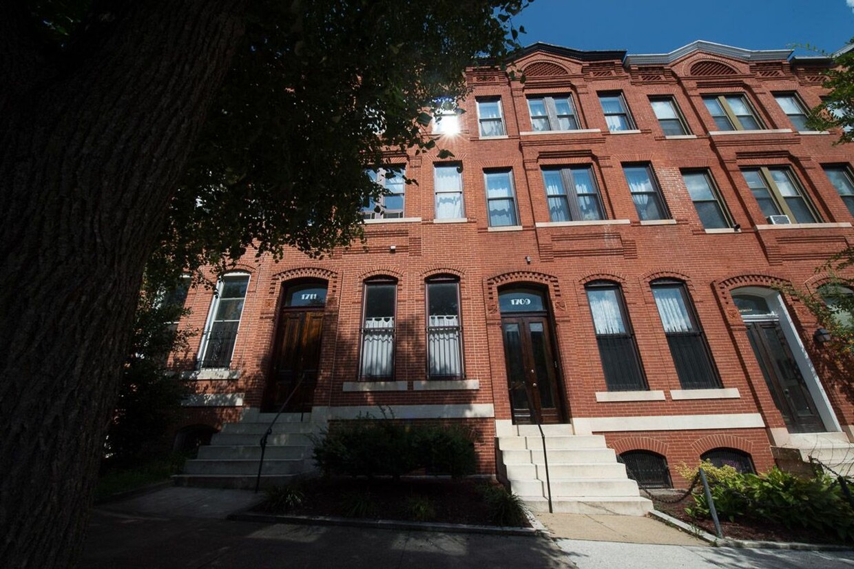 Foto principal - 1709 Bolton St