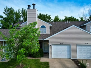 Building Photo - 122 Grn Mdws Rd