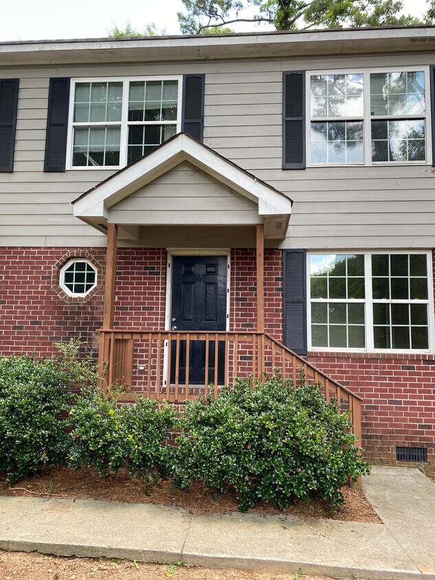 264 James Albert Johnson Ave Unit Apt A, Winder, GA 30680 Apartments