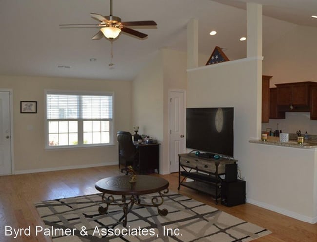 Building Photo - 3 br, 2 bath House - 46 Rolling Oak Drive