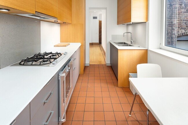 Foto del edificio - 106 Lexington Ave