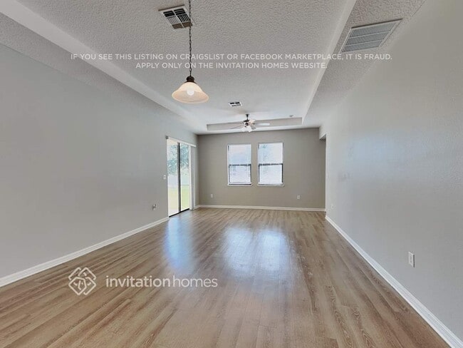 Foto del edificio - 5124 Tiber Way