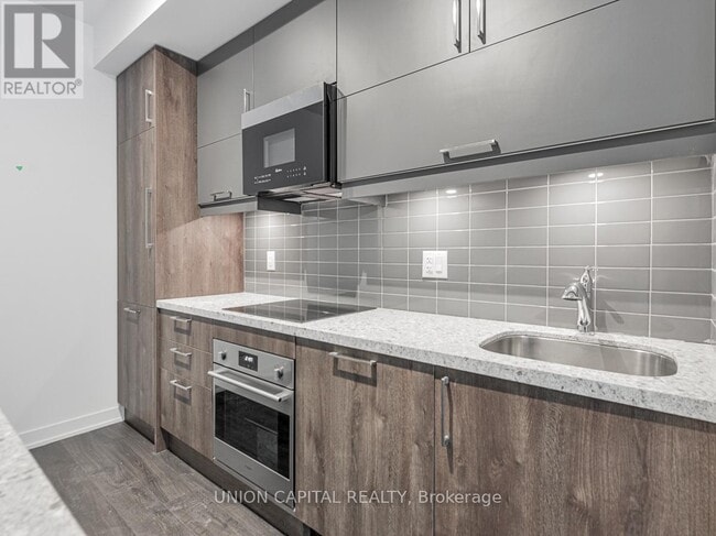 Building Photo - 8119 Birchmount Rd