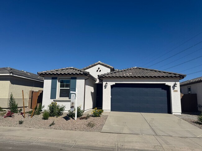 Foto del edificio - BRAND NEW 5 BEDROOM HOME IN MIDDLE VISTA: DISCOVERY
