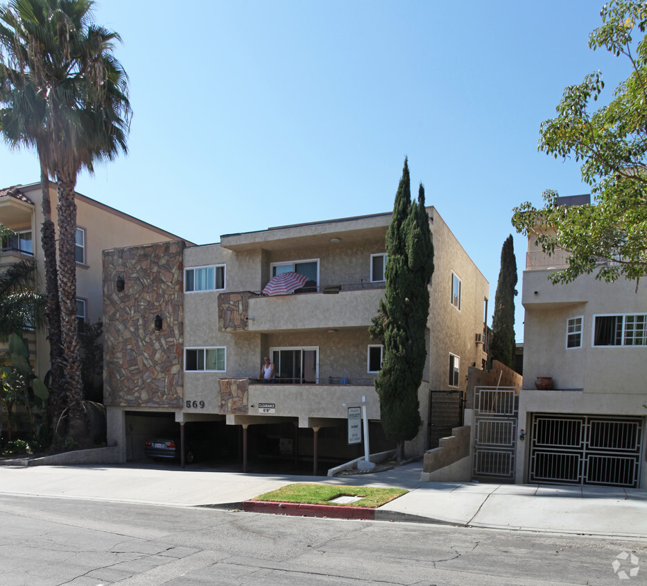 Primary Photo - 569 E Palm Ave