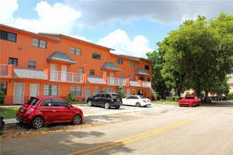 Building Photo - 2260 W 55th St