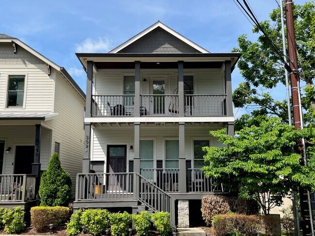 Corner unit with street parking for easy acess. - 509 Chesterfield Ave