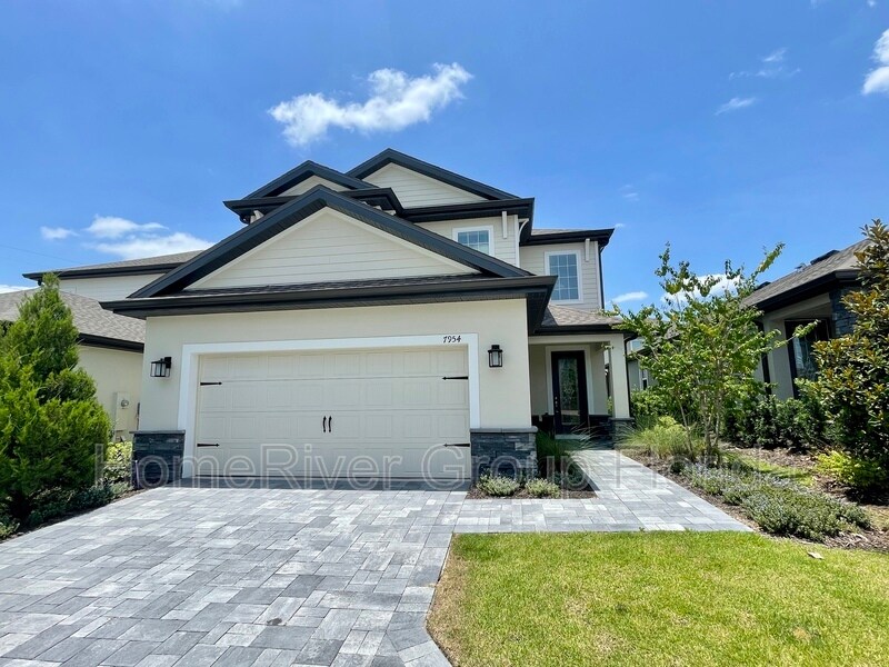 Foto principal - 7954 Delwin Ln