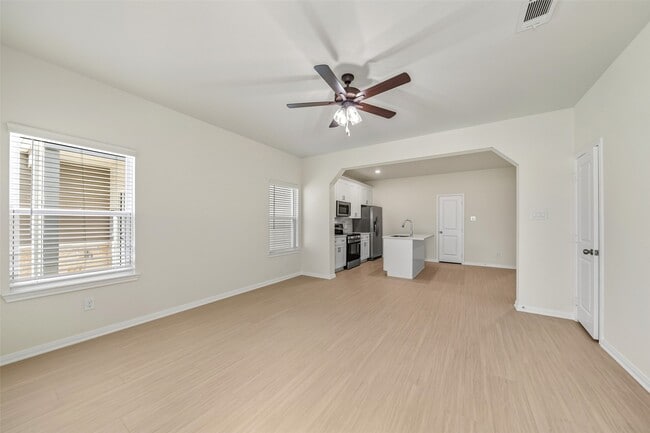 Foto del edificio - 712 W Dallas St