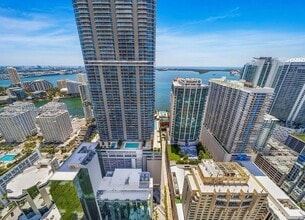 Building Photo - 1060 Brickell Ave