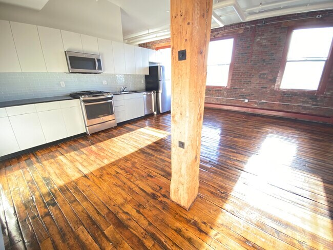 Building Photo - 791 Tremont St