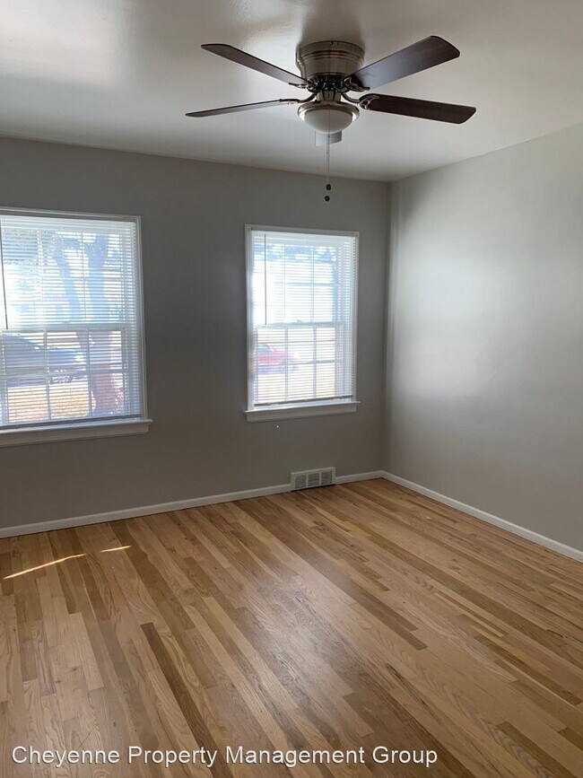 Building Photo - 2 br, 1 bath House - 1708 Logan Ave
