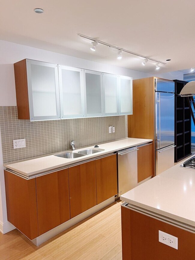 Foto del edificio - 1244 Square foot, luxury condo in Lakeshore East, Chicago