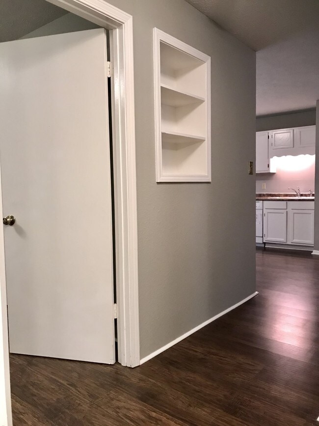 279 Tinker Hill Cove Unit B, Jackson, TN 38305 Apartment for Rent in