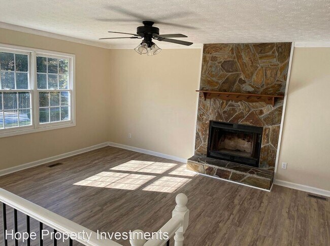 Building Photo - 5 br, 3 bath House - 115 Aspen Lake Dr West