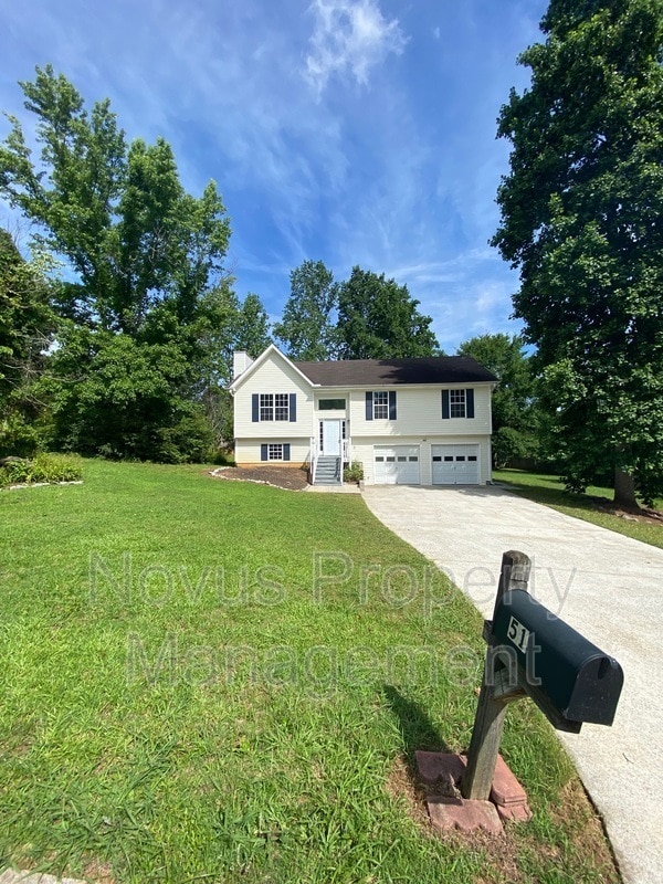 Building Photo - 51 Connie Dr