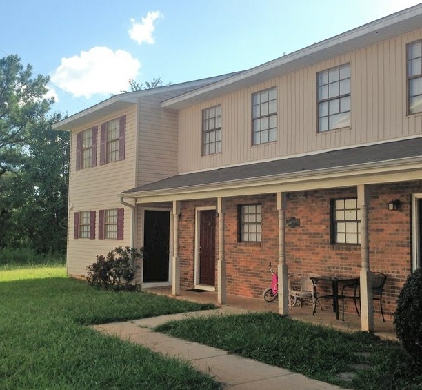 Colonial Gardens Apartments Tuscumbia Al Apartments Com