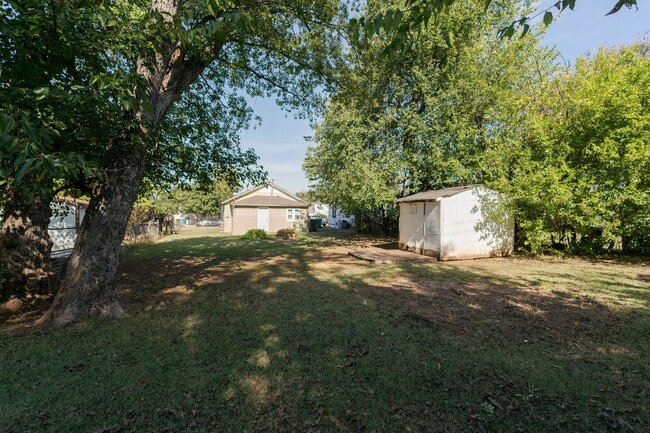 Foto del edificio - 3332 NW 28th St