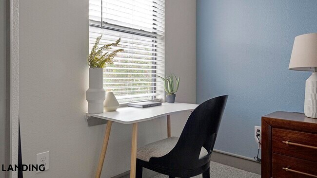 Foto del edificio - 18021 Kingsland Blvd