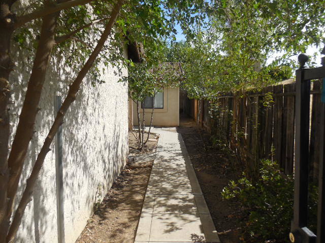 Building Photo - 3 BEDROOM HOME IN TANGELWOOD WITH COMMUNIT...
